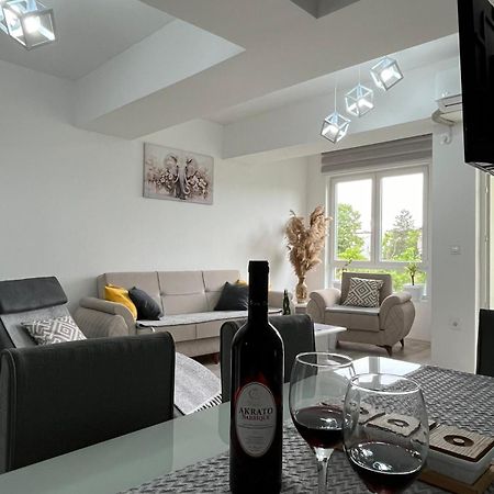 Maksim Apartments Скопие Екстериор снимка